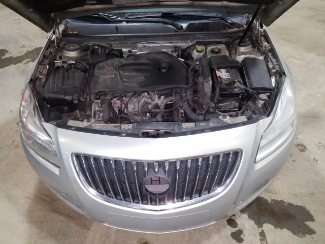 Photo 6 VIN: W04GW5EV2B1060741 - BUICK REGAL CXL 