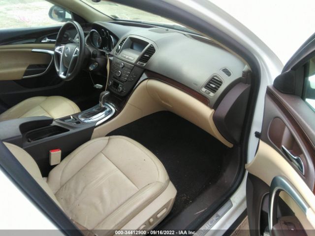 Photo 4 VIN: W04GW5EV8B1092013 - BUICK REGAL 