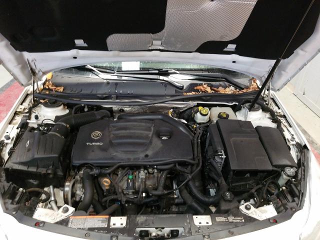 Photo 6 VIN: W04GW5EVXB1075942 - BUICK REGAL CXL 