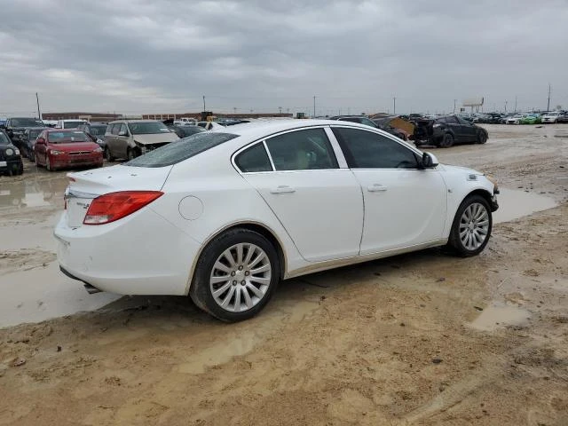 Photo 2 VIN: W04GX5GV1B1063429 - BUICK REGAL CXL 