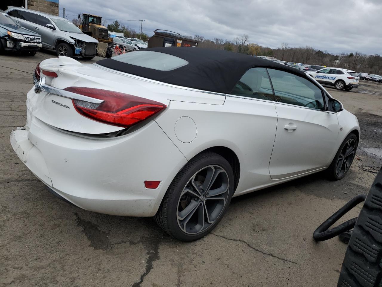 Photo 2 VIN: W04WH3N50HG008444 - BUICK CASCADA 