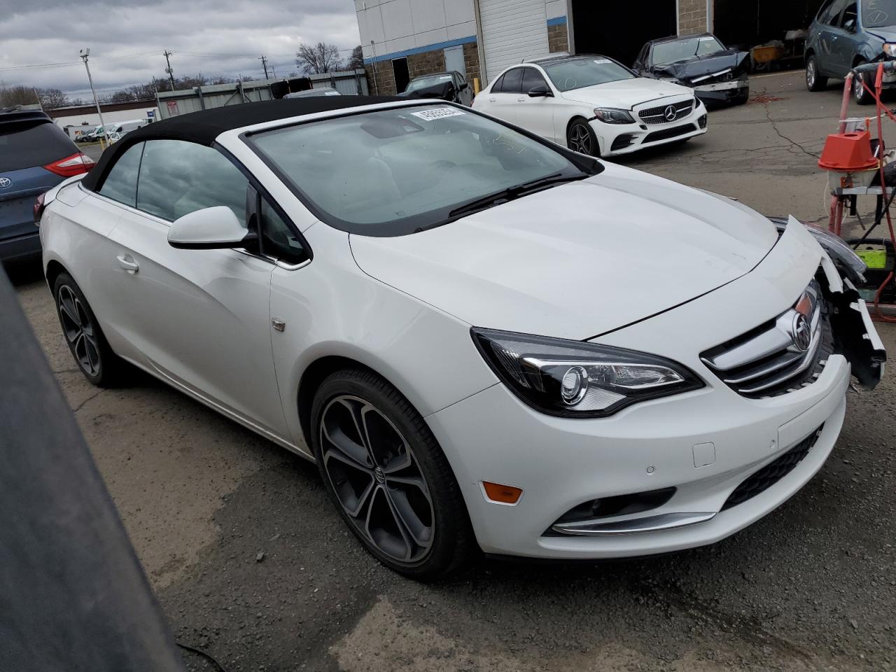 Photo 3 VIN: W04WH3N50HG008444 - BUICK CASCADA 