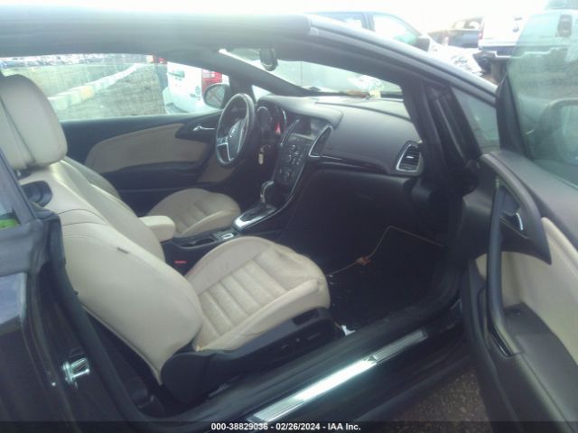 Photo 4 VIN: W04WT3N50GG041943 - BUICK CASCADA 