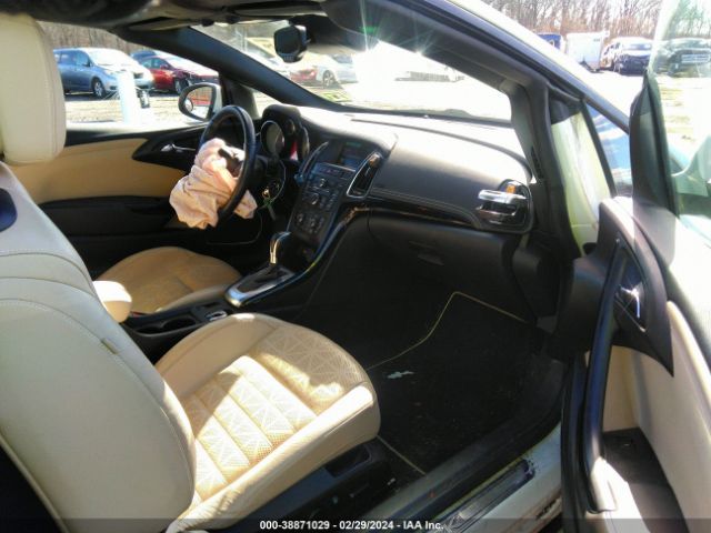 Photo 4 VIN: W04WT3N50GG085926 - BUICK CASCADA 