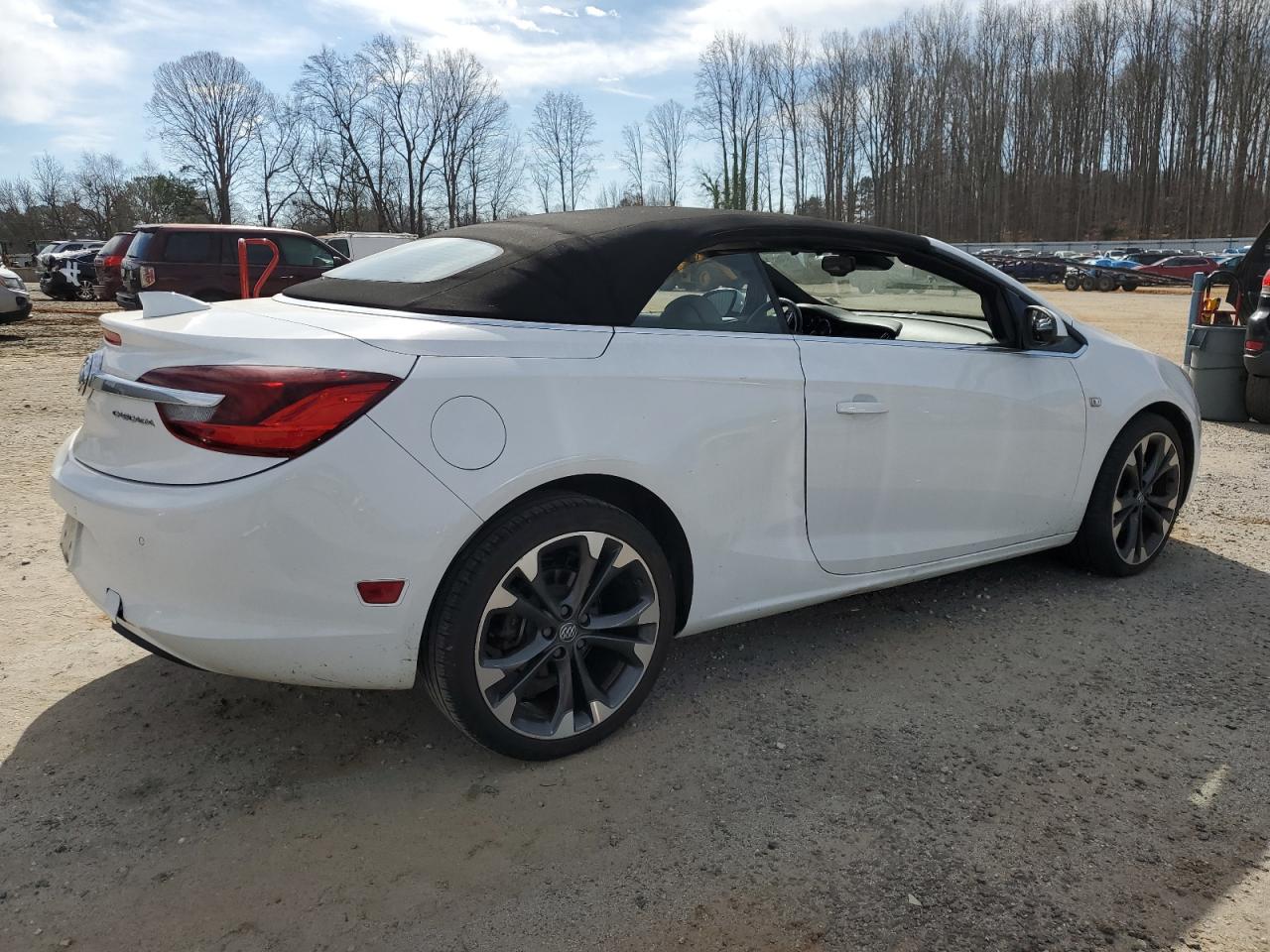 Photo 2 VIN: W04WT3N50GG156896 - BUICK CASCADA 