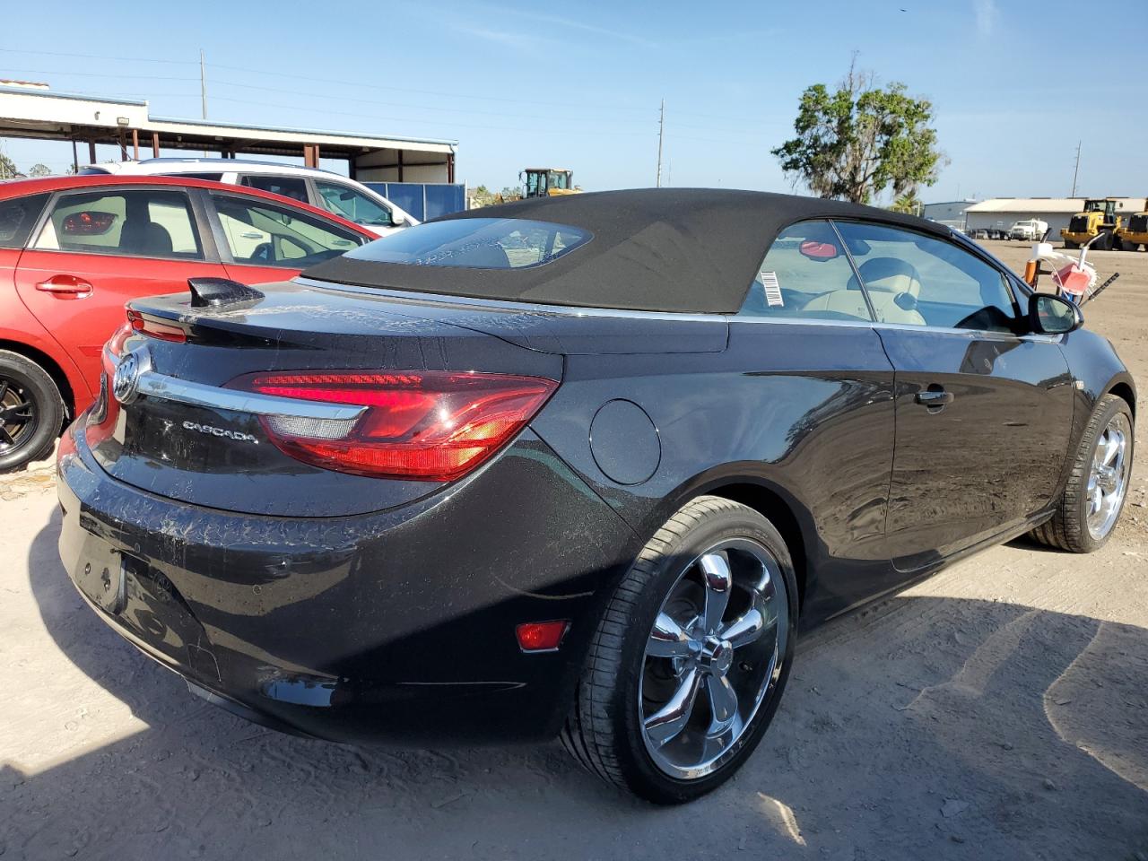 Photo 2 VIN: W04WT3N52GG143356 - BUICK CASCADA 