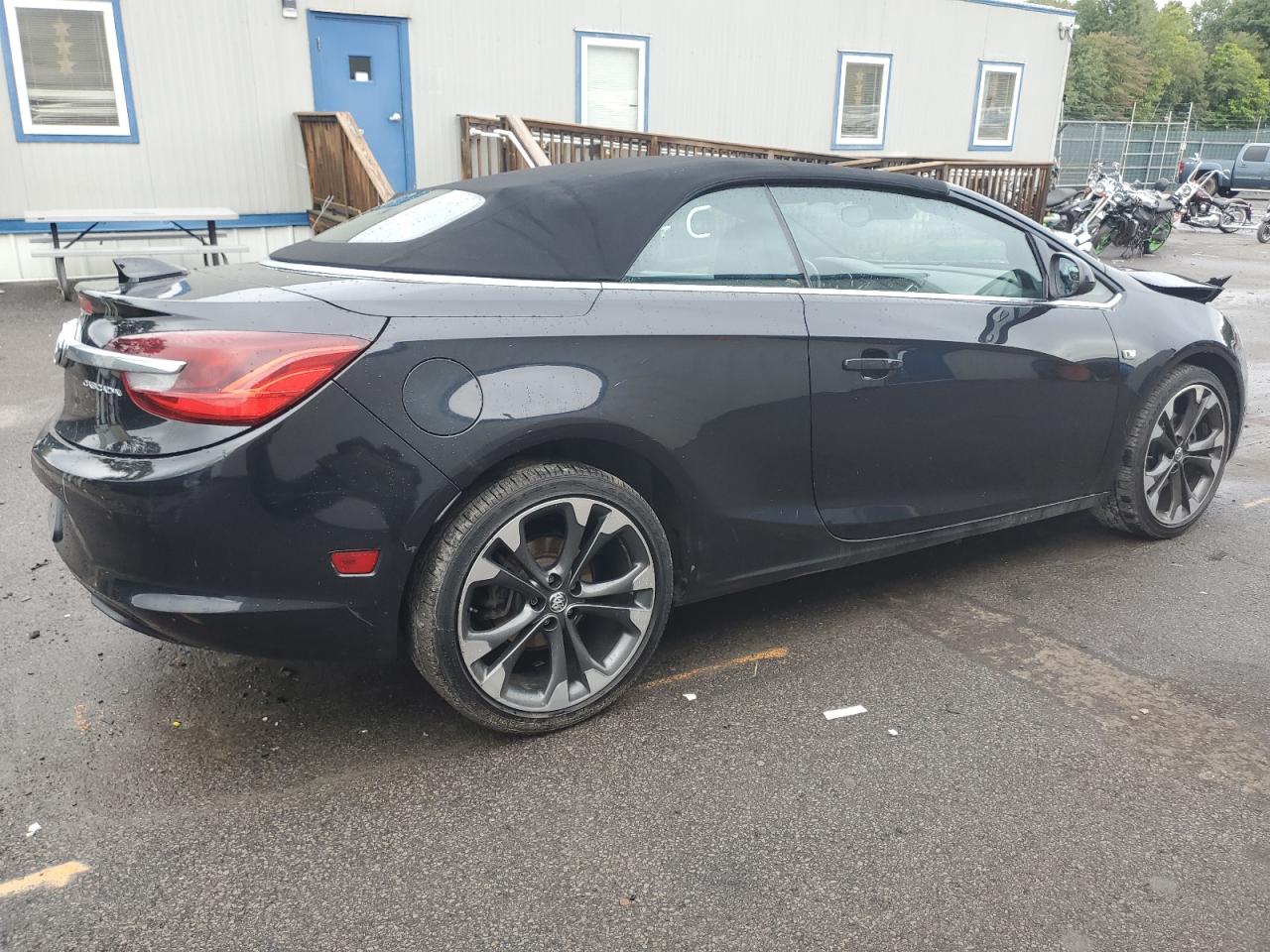 Photo 2 VIN: W04WT3N55GG096520 - BUICK CASCADA 