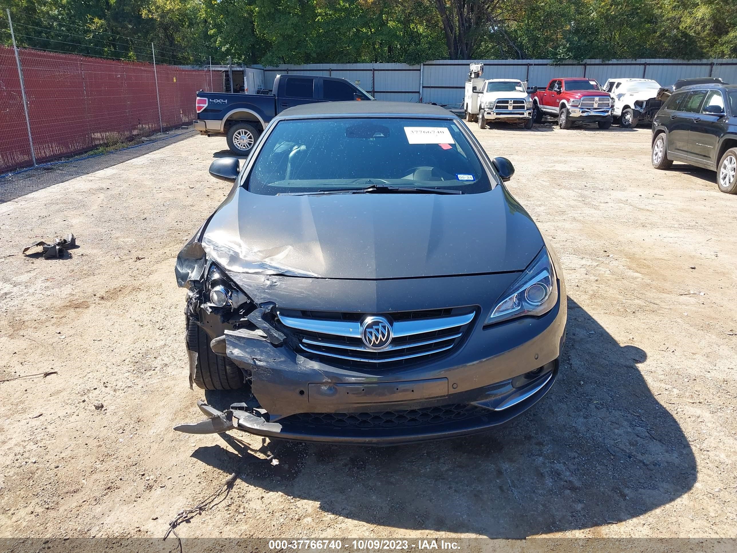 Photo 12 VIN: W04WT3N56GG100266 - BUICK CASCADA 