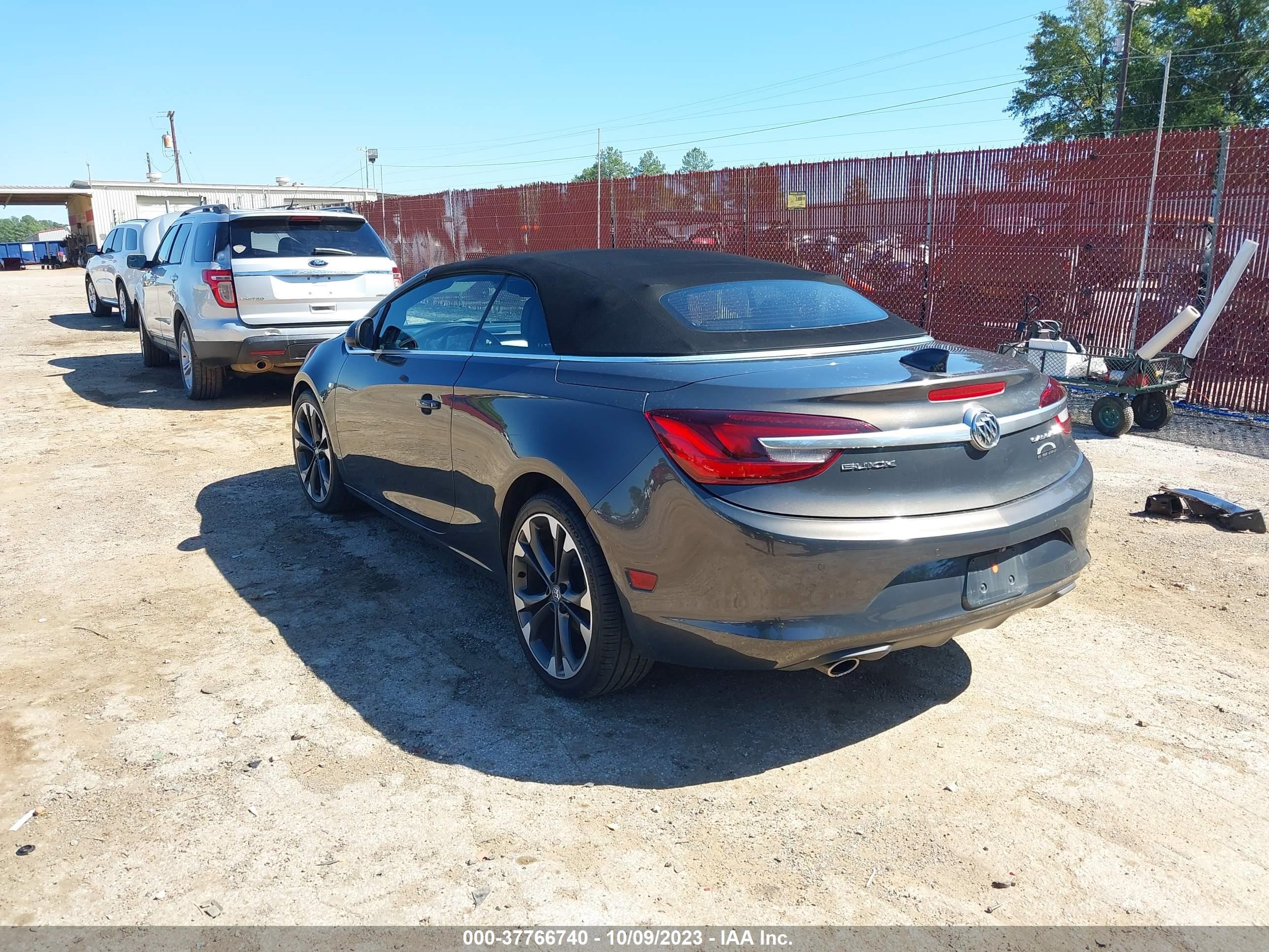 Photo 2 VIN: W04WT3N56GG100266 - BUICK CASCADA 