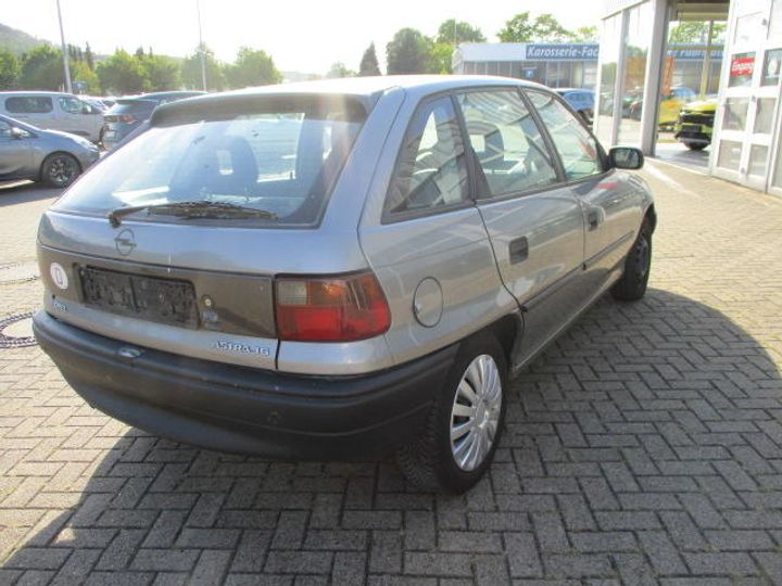 Photo 2 VIN: W0L000059S5051987 - OPEL ASTRA HATCHBACK 