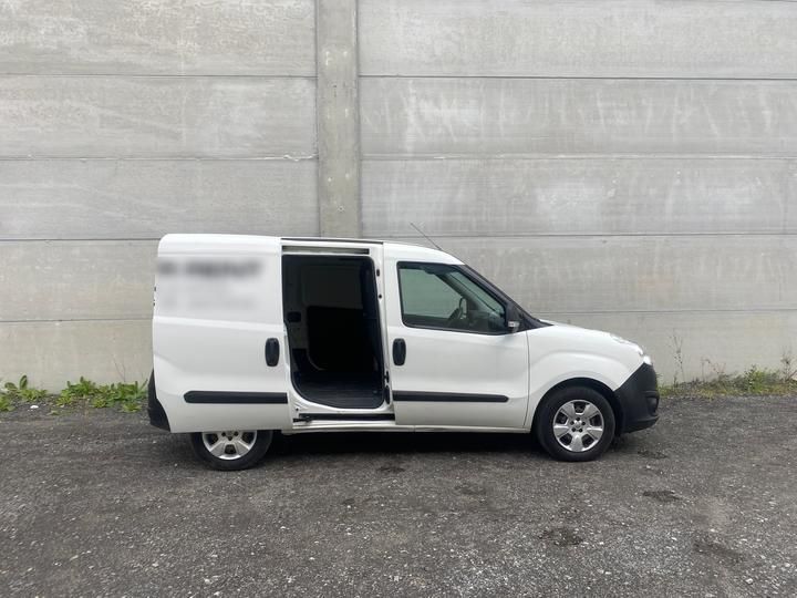 Photo 2 VIN: W0L06ZYC1AG957969 - OPEL COMBO VAN VAN 