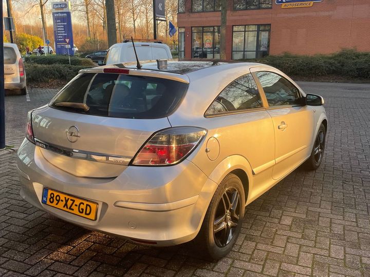 Photo 3 VIN: W0L0AHL0875203122 - OPEL ASTRA GTC 