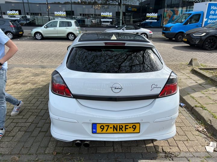 Photo 9 VIN: W0L0AHL08B5003539 - OPEL ASTRA GTC 