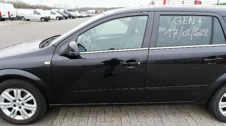 Photo 22 VIN: W0L0AHL35A2060971 - OPEL ASTRA ESTATE 