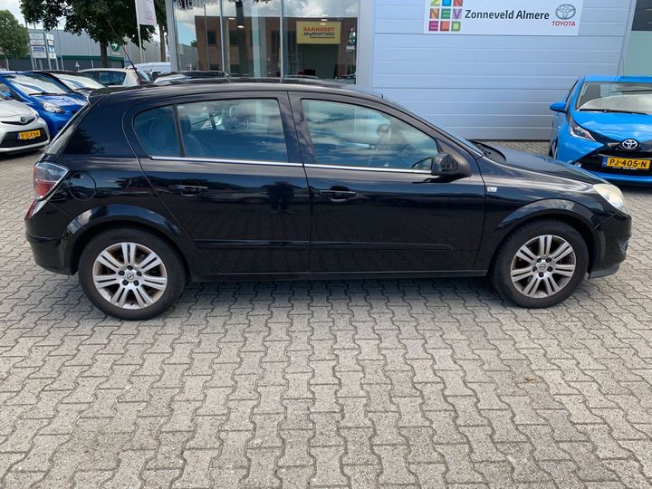 Photo 10 VIN: W0L0AHL4875185911 - OPEL ASTRA 