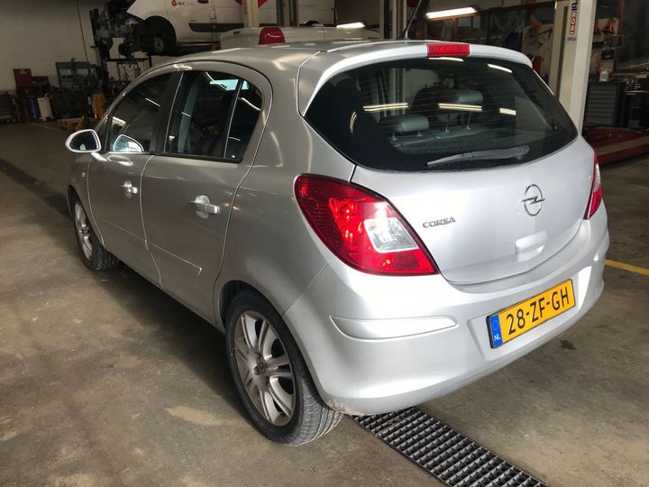 Photo 2 VIN: W0L0SDL6884107611 - OPEL CORSA 