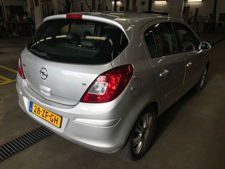 Photo 21 VIN: W0L0SDL6884107611 - OPEL CORSA 