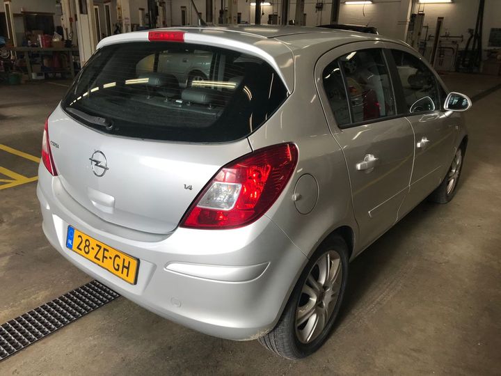 Photo 3 VIN: W0L0SDL6884107611 - OPEL CORSA 