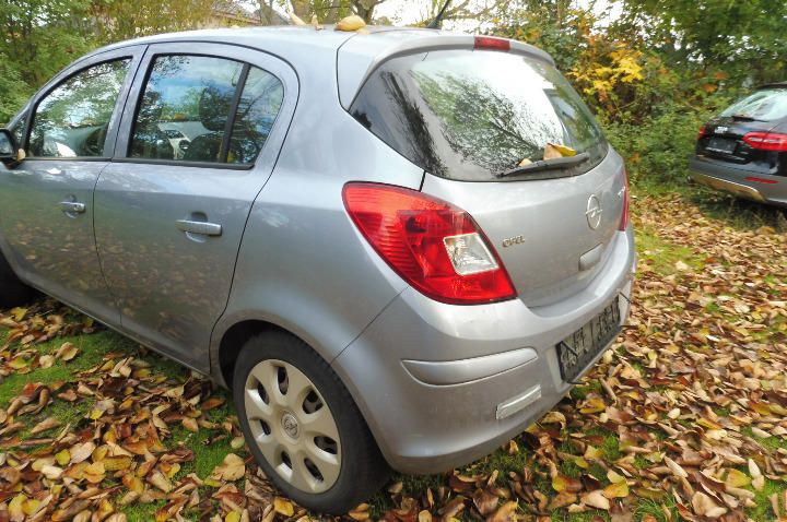 Photo 11 VIN: W0L0SDL6884423612 - OPEL CORSA HATCHBACK 