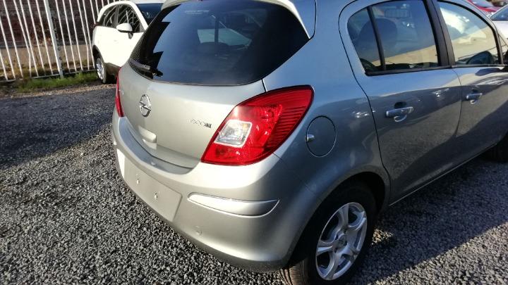 Photo 32 VIN: W0L0SDL68C4074510 - OPEL CORSA HATCHBACK 