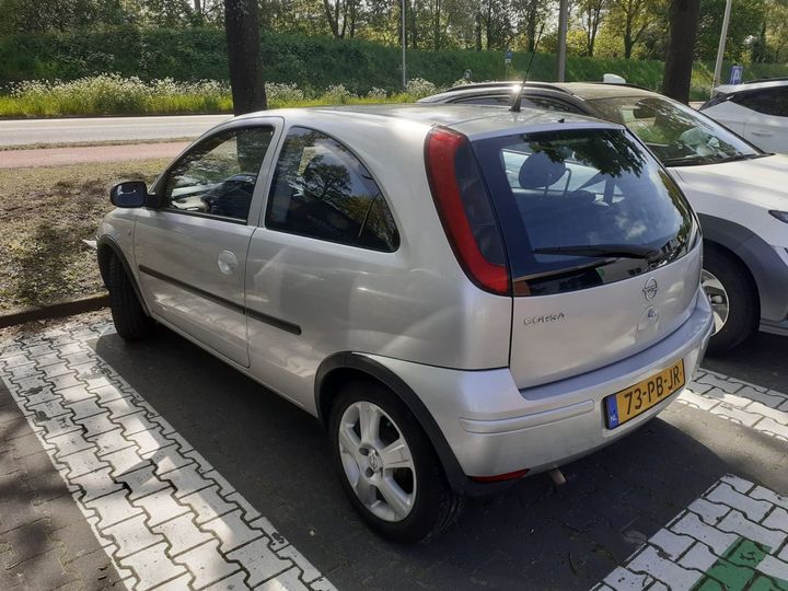 Photo 2 VIN: W0L0XCF0846105023 - OPEL CORSA 