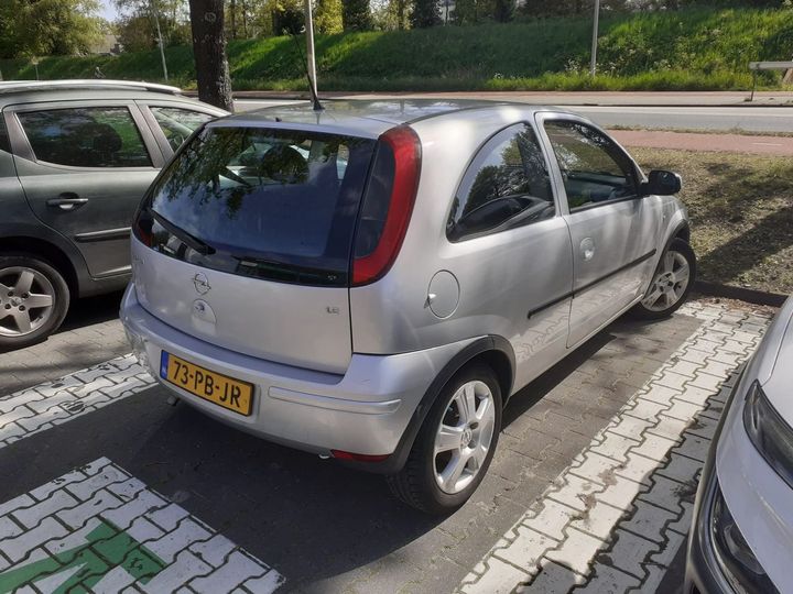 Photo 3 VIN: W0L0XCF0846105023 - OPEL CORSA 