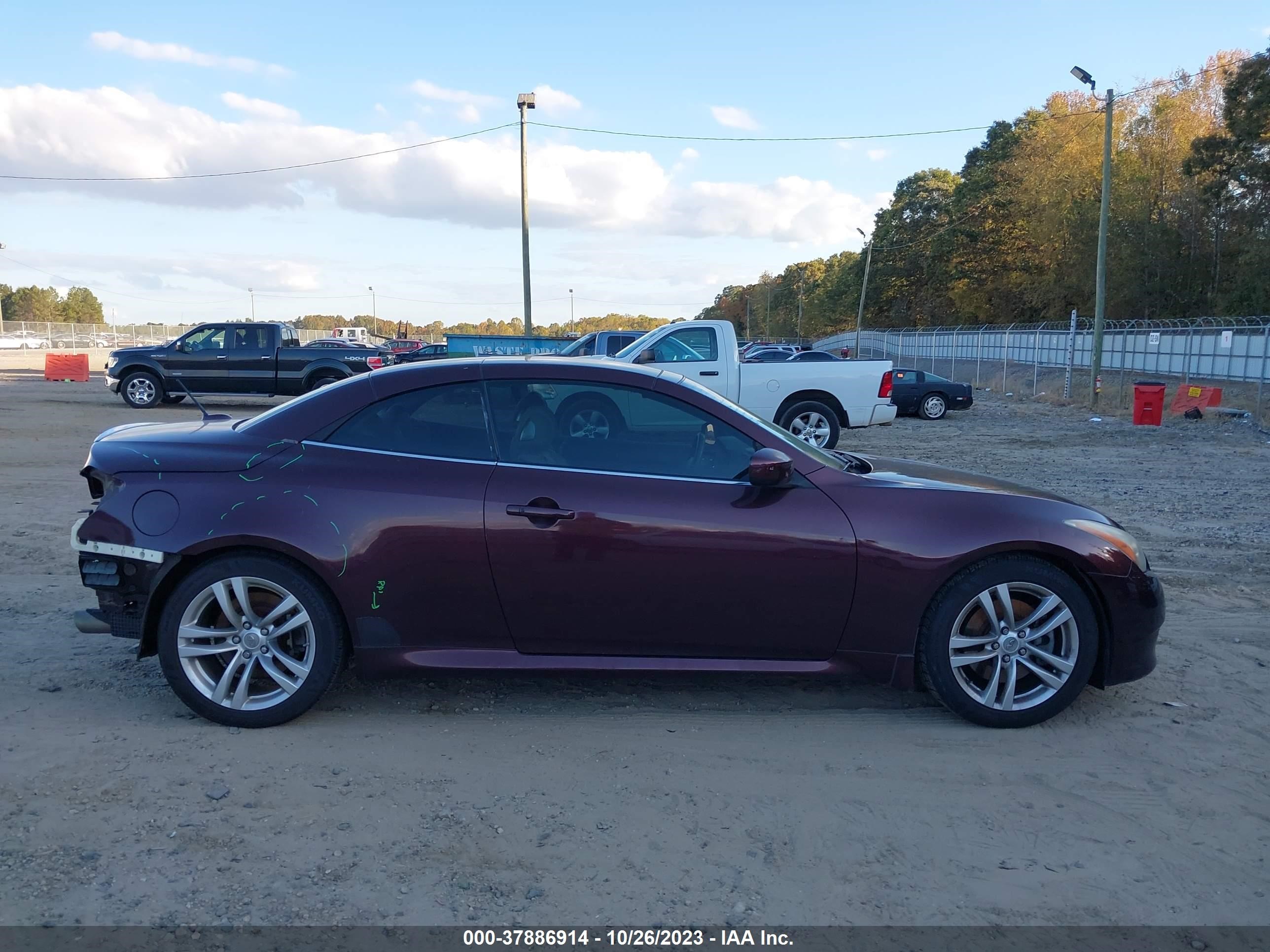 Photo 13 VIN: W0L0XCF2594310291 - INFINITI G 