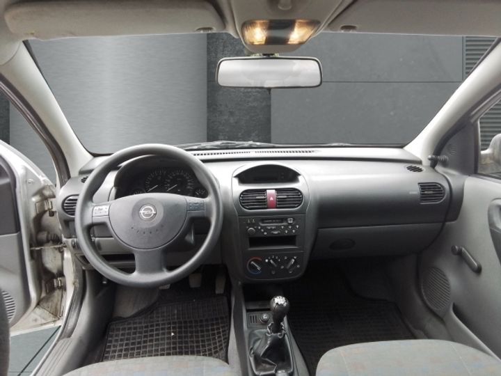 Photo 9 VIN: W0L0XCF6824029637 - OPEL CORSA 