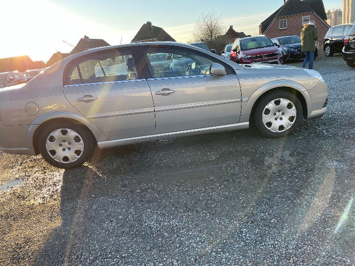 Photo 3 VIN: W0L0ZCF6961027846 - OPEL VECTRA SALOON 