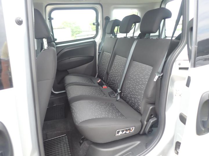 Photo 9 VIN: W0L6VZR1BJ9636262 - OPEL COMBO TOUR VAN 