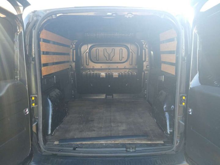 Photo 35 VIN: W0L6ZYC1AG9585019 - OPEL COMBO 