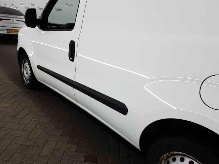 Photo 37 VIN: W0L6ZYC1AG9585714 - OPEL COMBO 