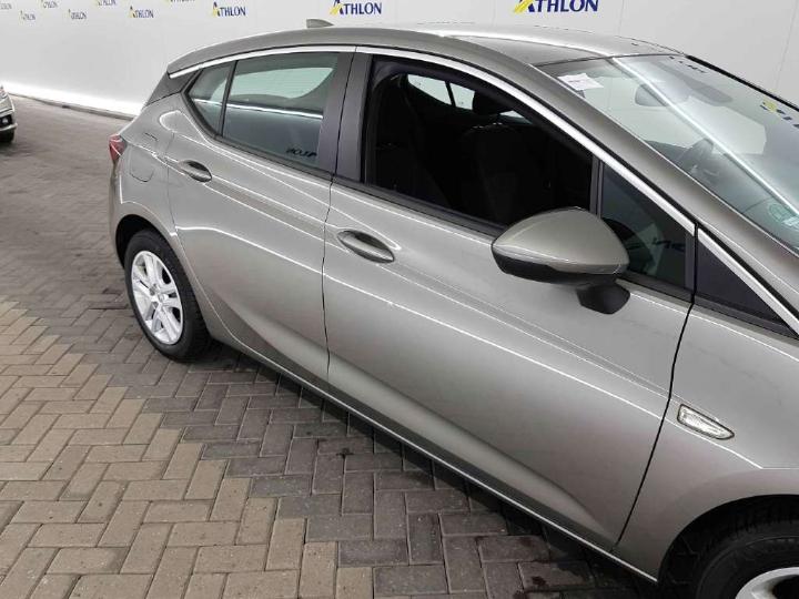 Photo 33 VIN: W0LBD6EA8HG033010 - OPEL ASTRA 