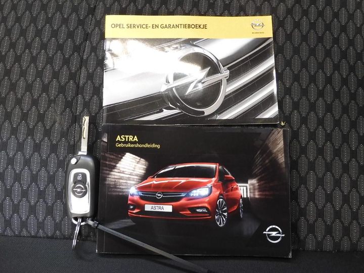 Photo 10 VIN: W0LBD8EA3H8006867 - OPEL ASTRA SPORTS TOURER 