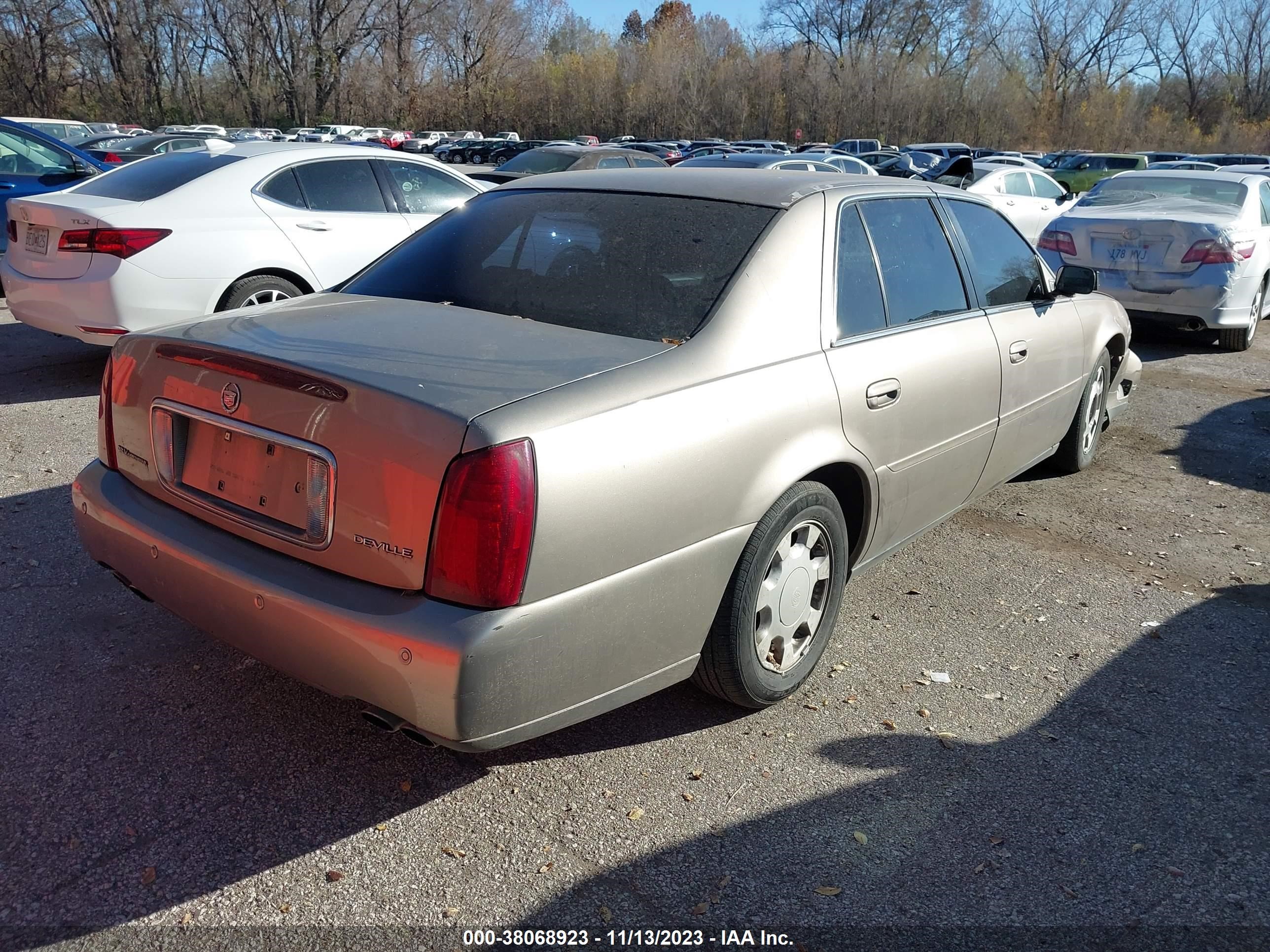 Photo 3 VIN: W0LF7BHA6BV647791 - CADILLAC DE VILLE 