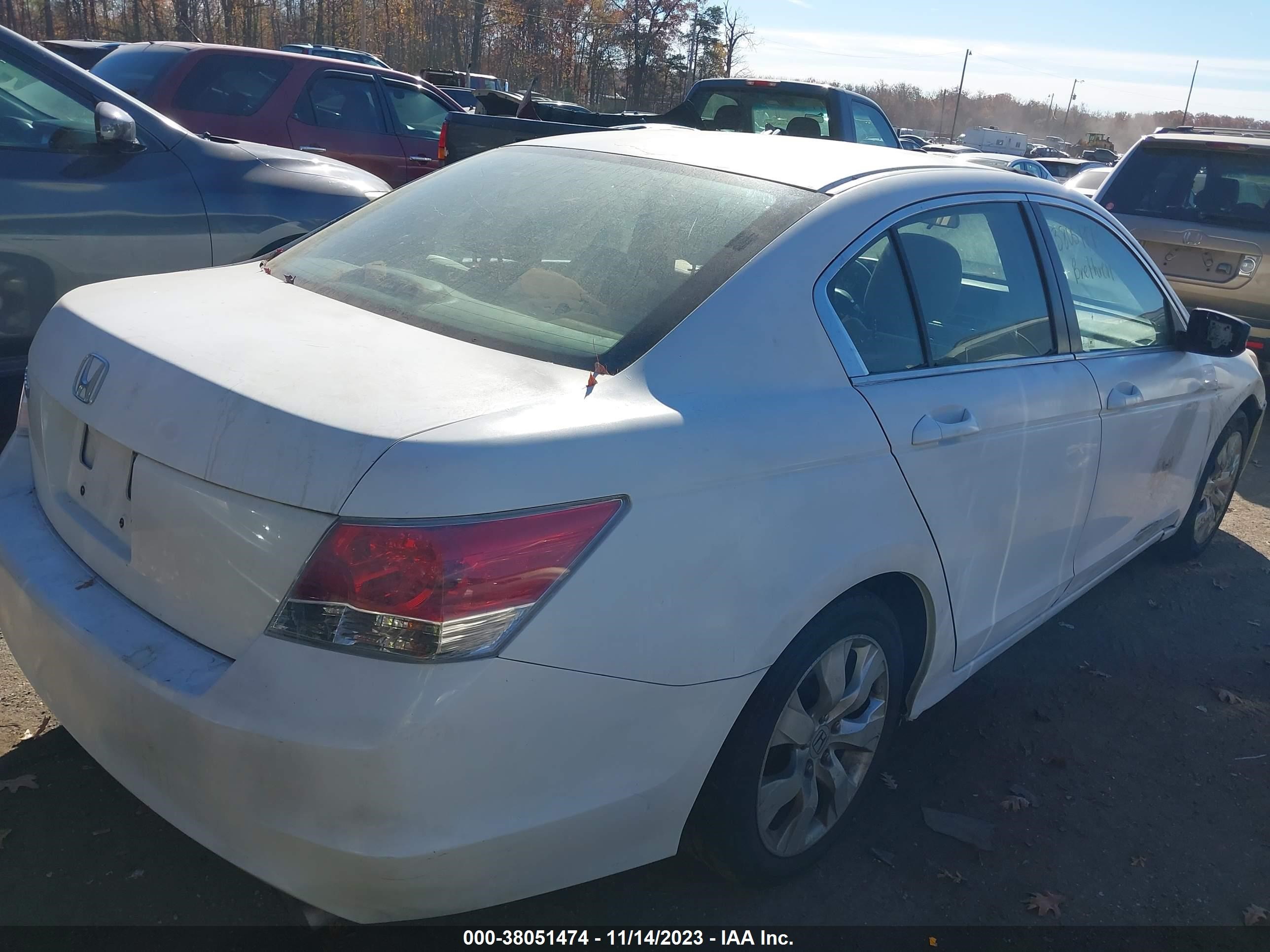 Photo 3 VIN: W0LGS6E18H1055183 - HONDA ACCORD 