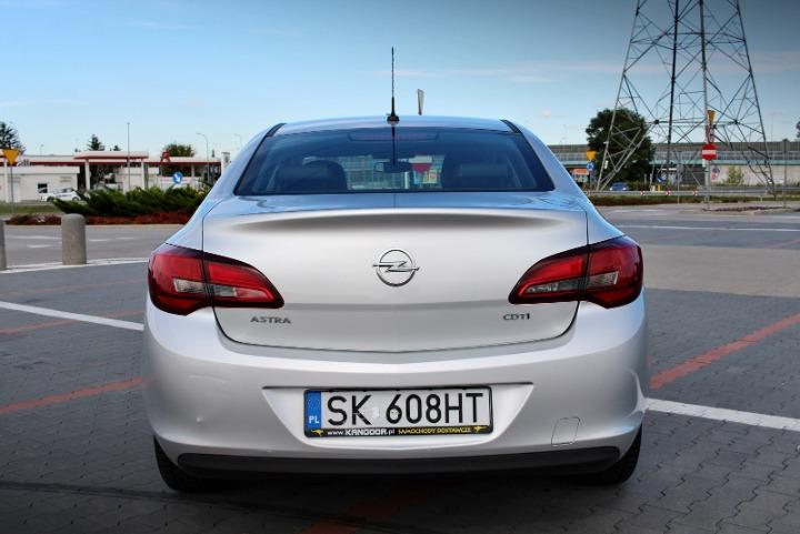 Photo 12 VIN: W0LPD5E60GG033089 - OPEL ASTRA 