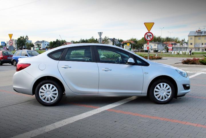 Photo 8 VIN: W0LPD5E60GG033089 - OPEL ASTRA 