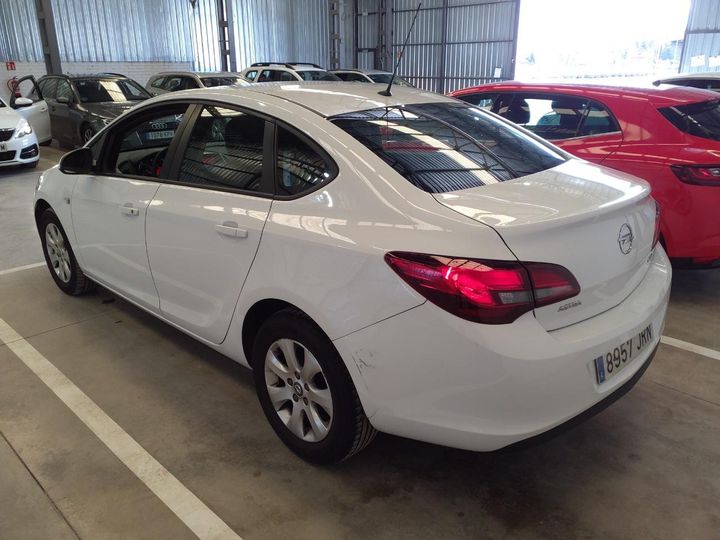 Photo 19 VIN: W0LPD5E67GG151317 - OPEL ASTRA 