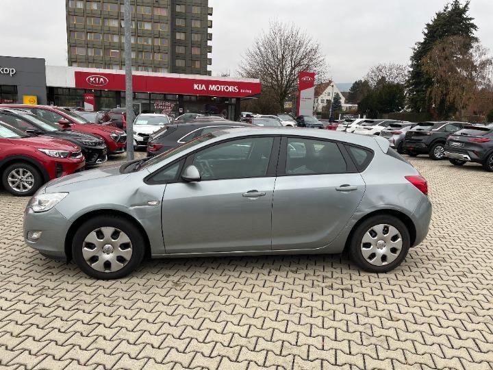 Photo 2 VIN: W0LPD6EB3A8028778 - OPEL ASTRA HATCHBACK 