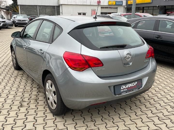 Photo 3 VIN: W0LPD6EB3A8028778 - OPEL ASTRA HATCHBACK 