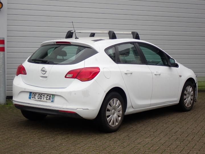 Photo 2 VIN: W0LPD6EC0E1063608 - OPEL ASTRA HATCHBACK 