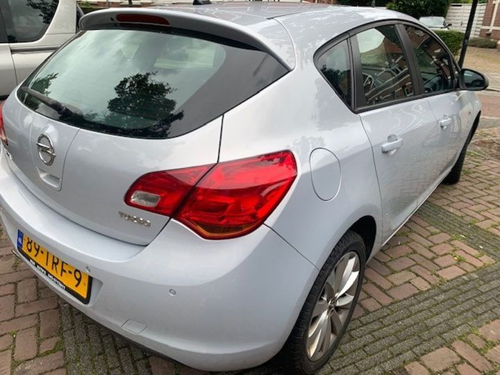 Photo 3 VIN: W0LPD6EC1CG063627 - OPEL ASTRA 