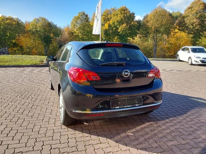 Photo 9 VIN: W0LPD6EC1E1003871 - OPEL ASTRA HATCHBACK 