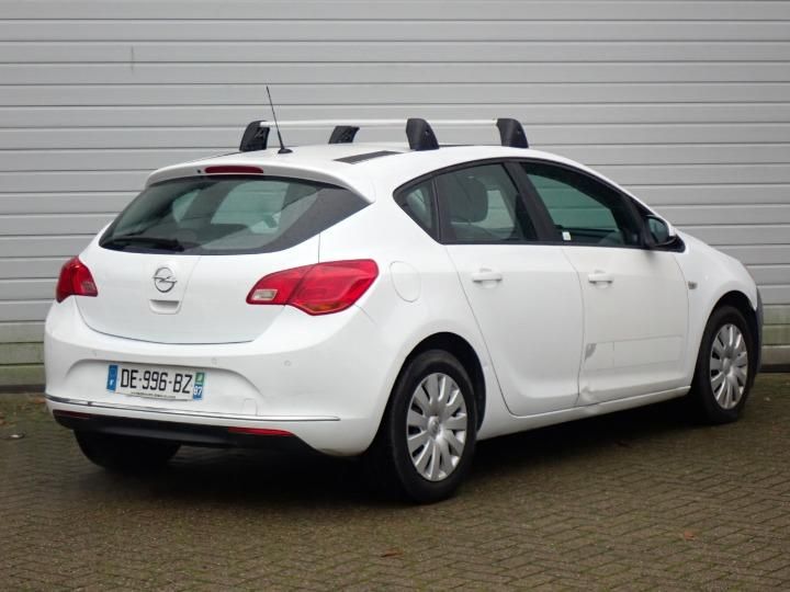 Photo 2 VIN: W0LPD6EC2E1064498 - OPEL ASTRA HATCHBACK 