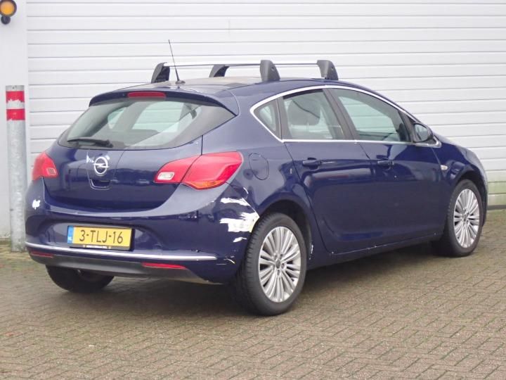 Photo 2 VIN: W0LPD6EC8E8033747 - OPEL ASTRA HATCHBACK 