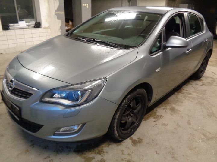 Photo 1 VIN: W0LPD6EU1BG009901 - OPEL ASTRA HATCHBACK 