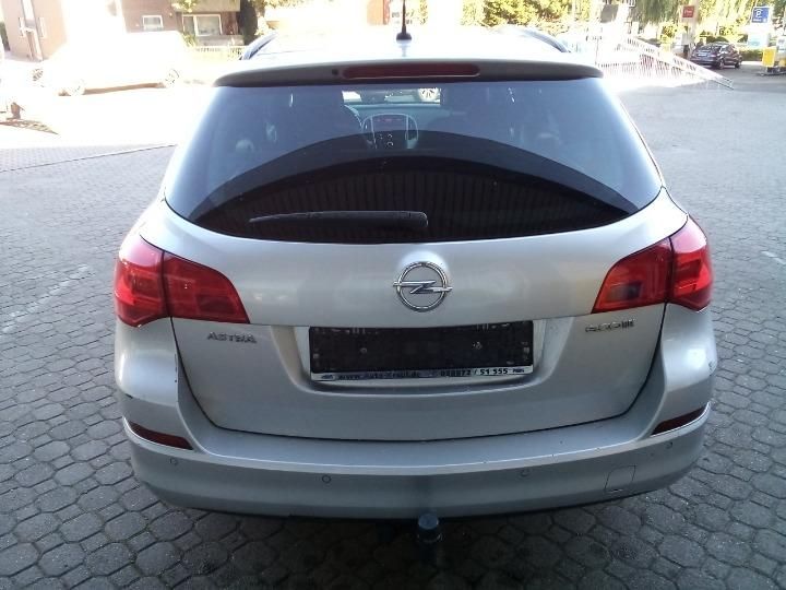 Photo 25 VIN: W0LPD8EA1C8017591 - OPEL ASTRA ESTATE 