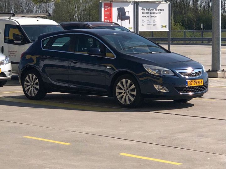 Photo 1 VIN: W0LPE6EC9BG103674 - OPEL ASTRA 