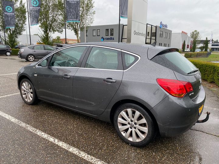 Photo 2 VIN: W0LPE6ED8AG022768 - OPEL ASTRA 